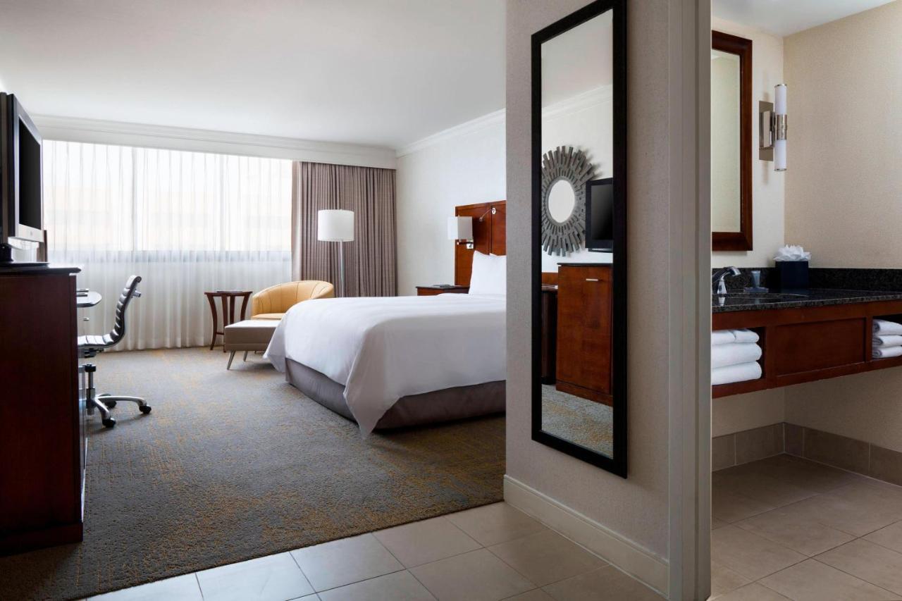 Los Angeles Marriott Burbank Airport Exterior foto