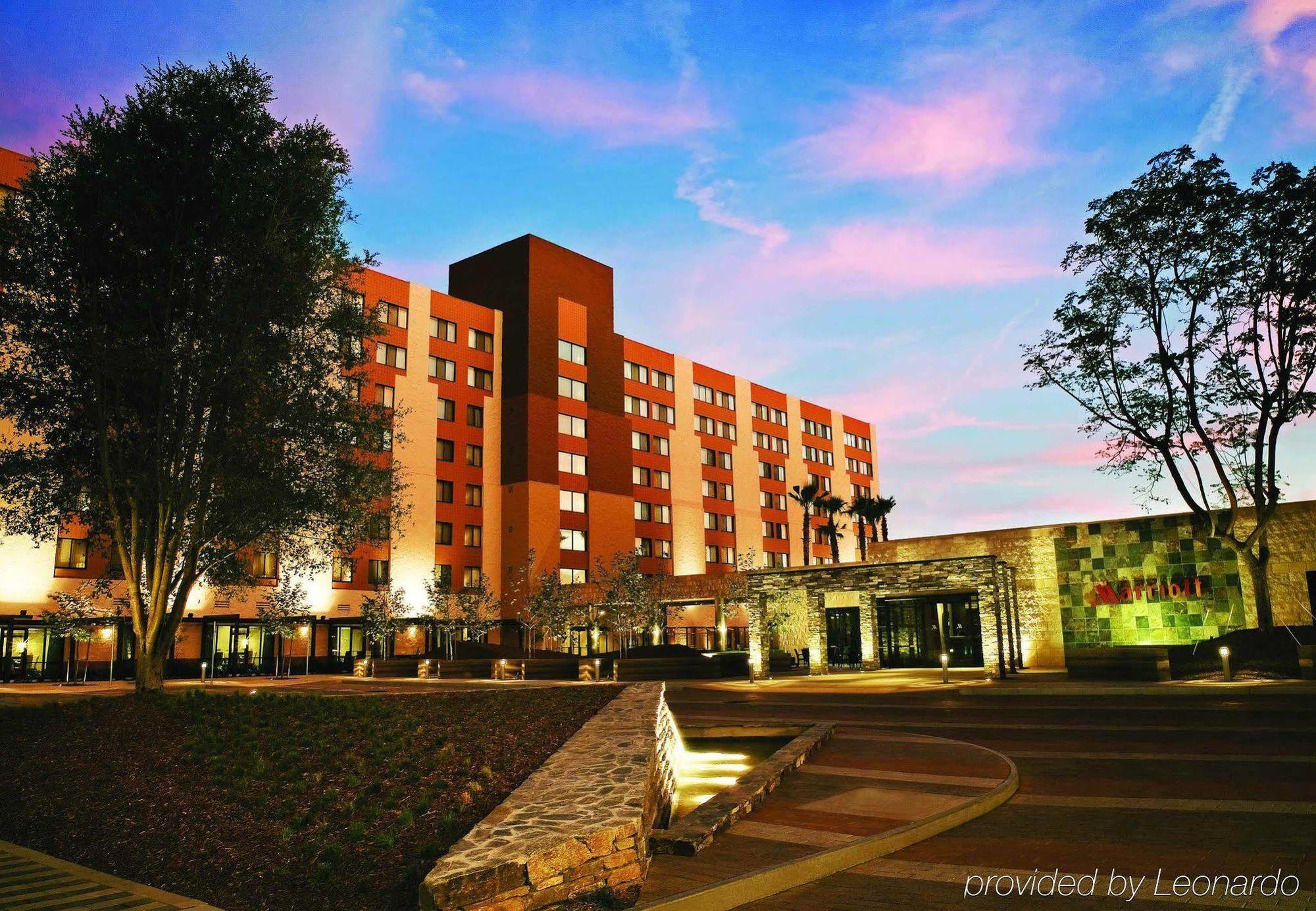 Los Angeles Marriott Burbank Airport Exterior foto